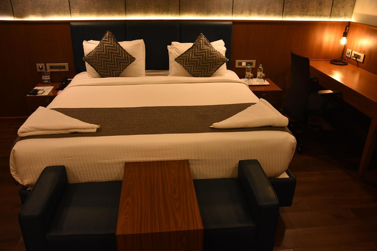 Bedroom 3, Poppys Vista Hotel, Tiruppur