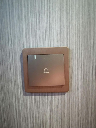 Others 4, Hennessy Hotel, Hong Kong Island