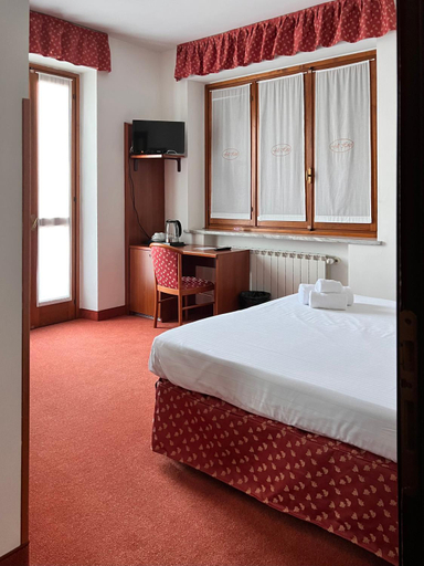 Others 5, Fell Hotel, Torino