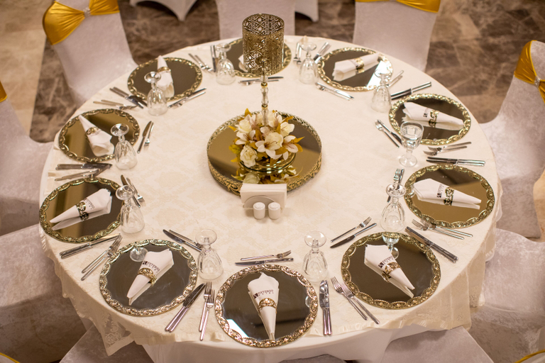 Others 5, Engin Otel, Gaziemir