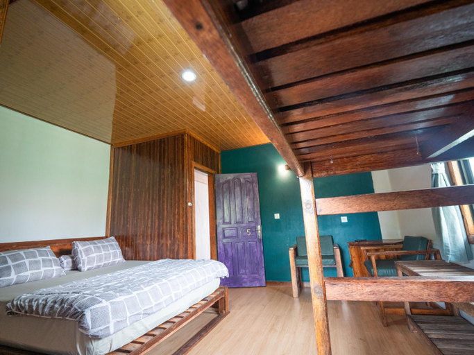 Bedroom 13