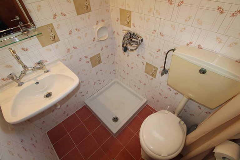 Shower 4, White House Pagoi, Ionian Islands