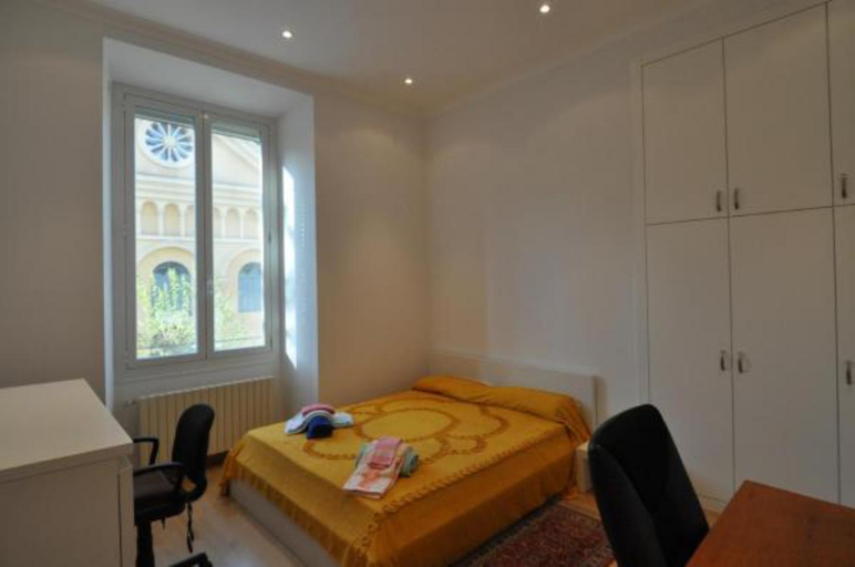 Bedroom 9