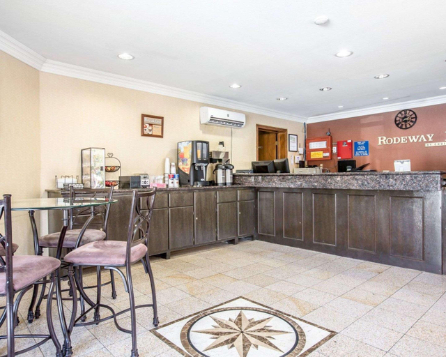 Public Area 2, Rodeway Inn Old Town Temecula, Riverside