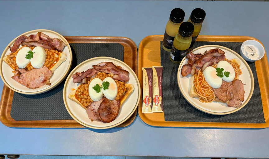 Food & Drinks, Tooleybuc Motel, Wakool