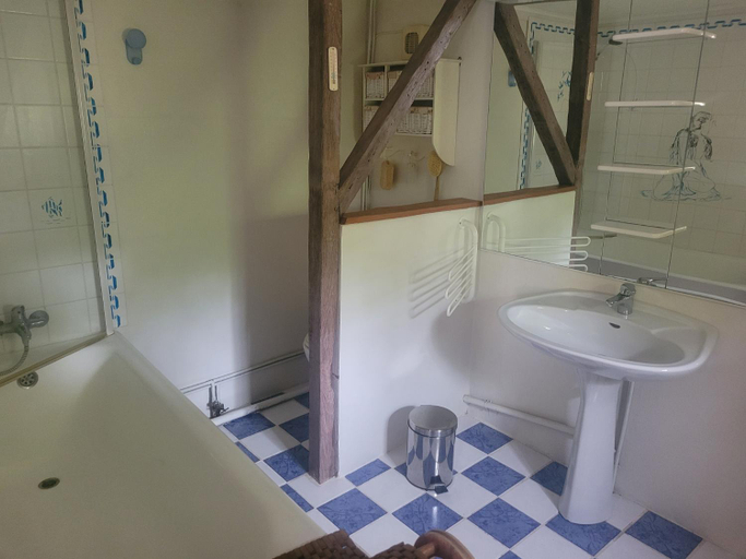 Bathroom, Pey sud Campanha, Tarn-et-Garonne