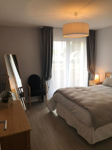 Others 5, DOMITYS - Les Safrans, Calvados