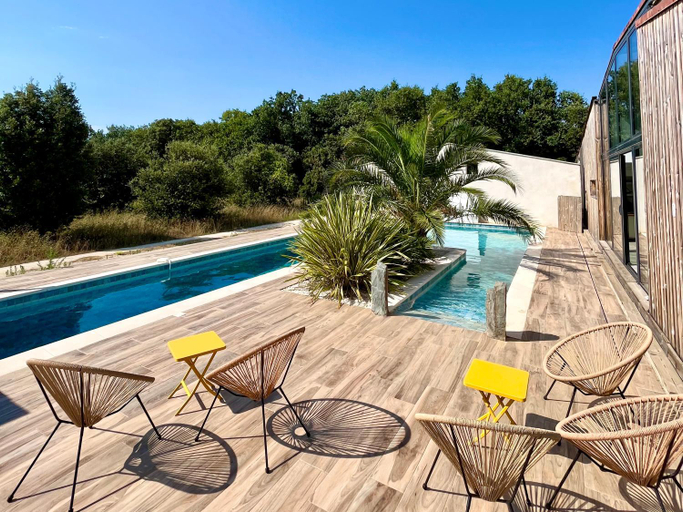 Sport & Beauty 4, NUIKI Lodges - Chambres d'hotes, Drôme