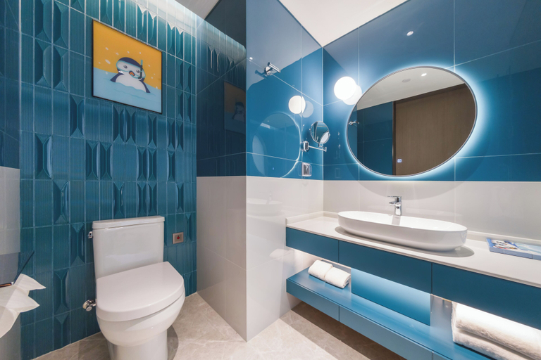 Bathroom 5, Haichang Penguin Wassim Hotel, Shanghai