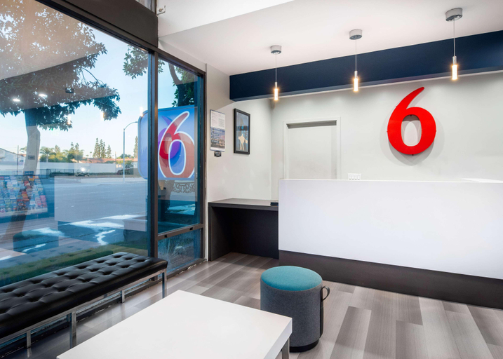 Public Area 2, Motel 6 Anaheim, CA - Convention Center, Orange