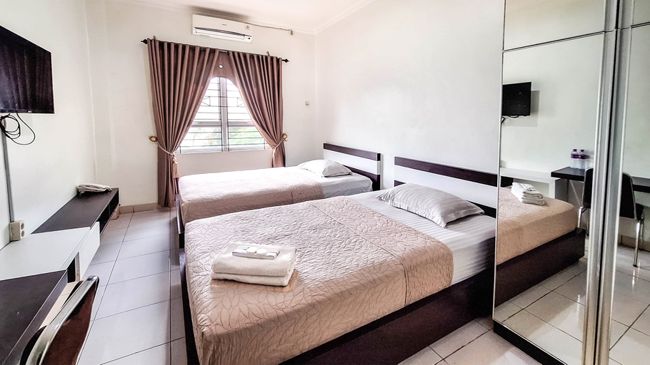 Bedroom 26