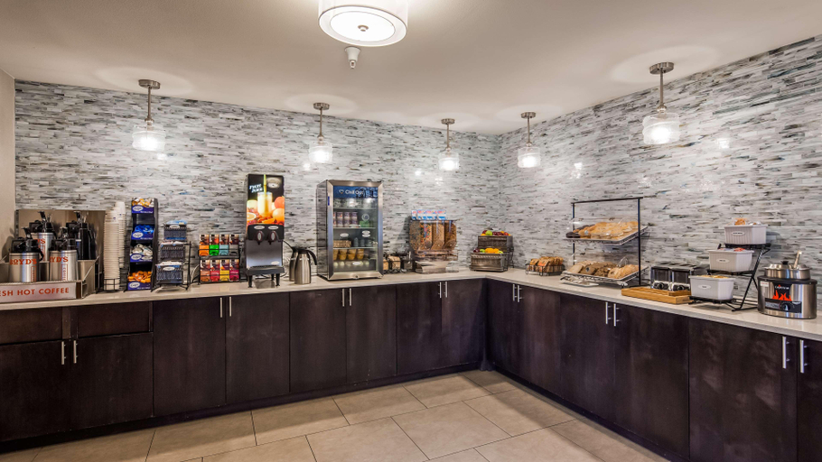 Food & Drinks 5, Best Western Plus Wenatchee Downtown Hotel, Chelan