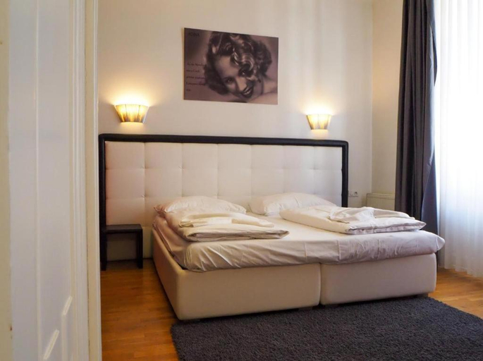 Others 5, Havelska Old Town Residence, Praha 1