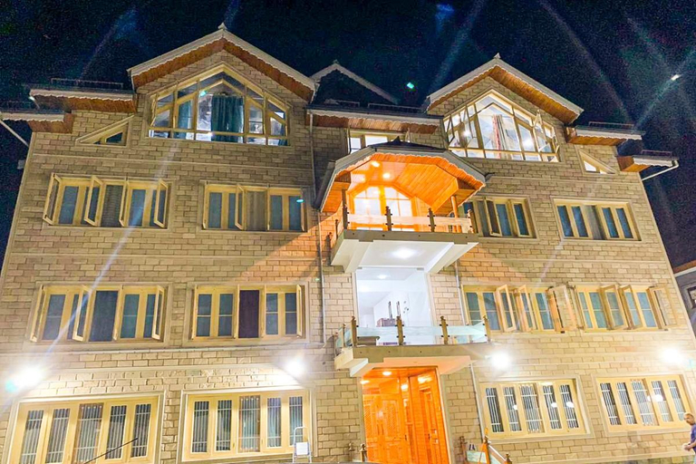 Others 4, Arbiya Villa, Srinagar