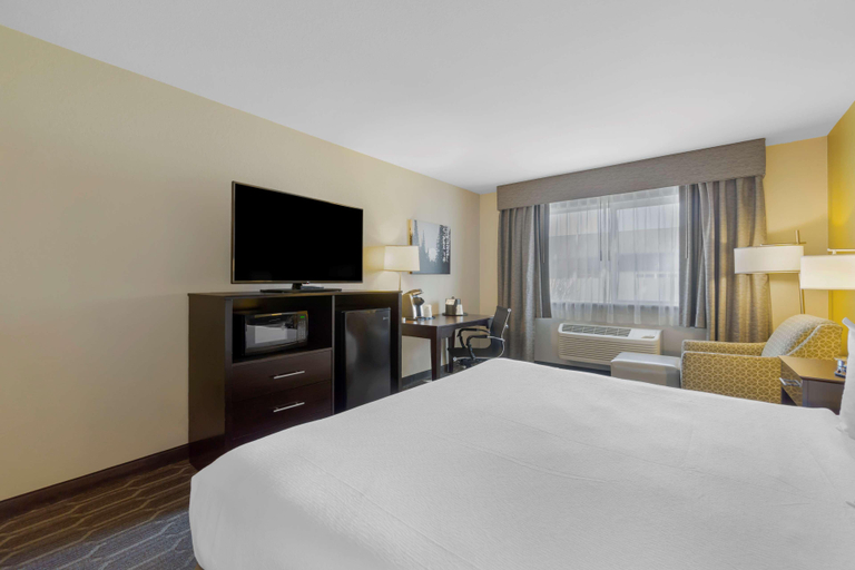Bedroom 3, Best Western Plus Wenatchee Downtown Hotel, Chelan