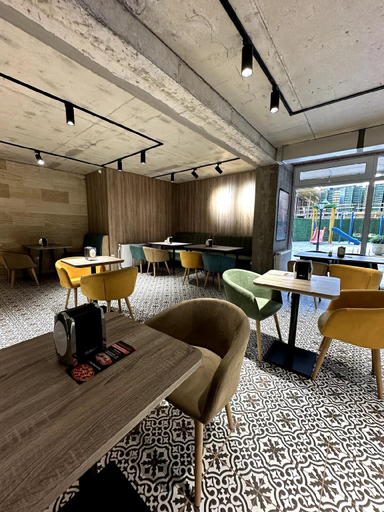 Food & Drinks 4, Stylish apartments by the sea, Batumi