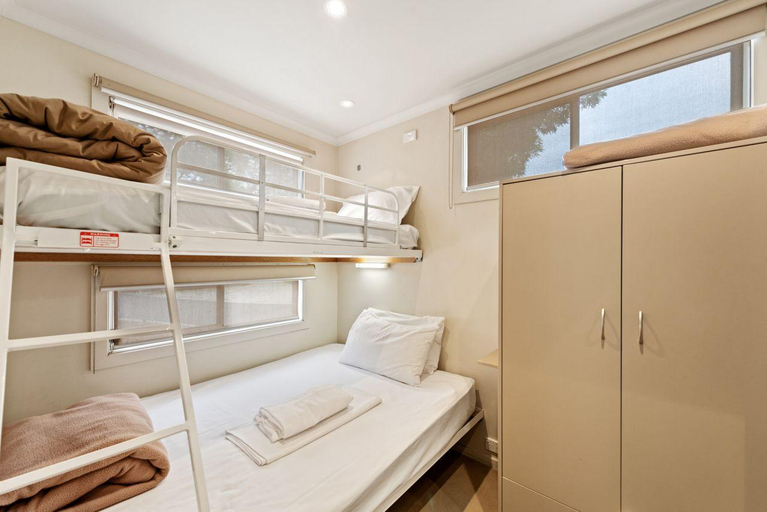 Bedroom 25