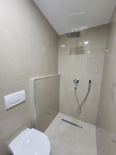3, CACA Hotel, Tiranës