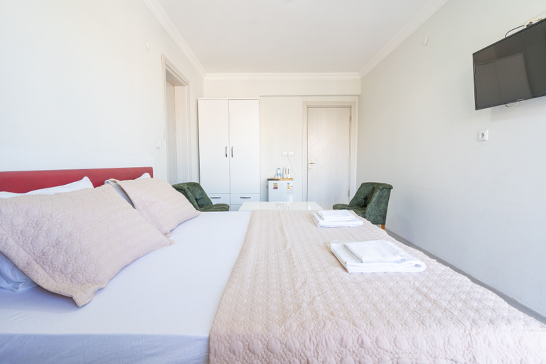 Bedroom 5, Yasam Otel, Buca