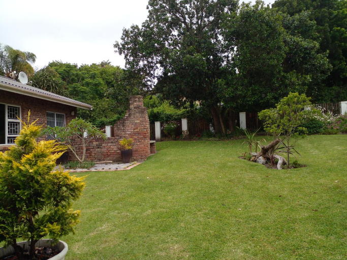 Others 5, Dollery House, Cacadu