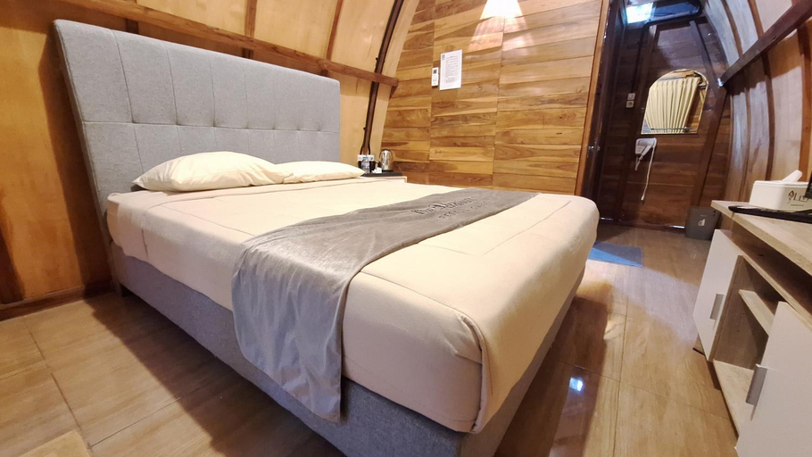 Bedroom 14