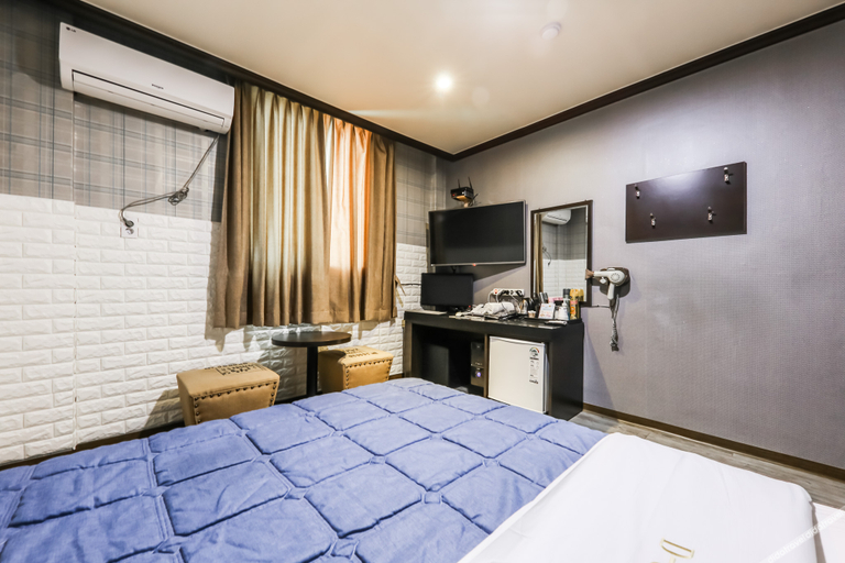 Bedroom 5, Asan D-Day, Asan