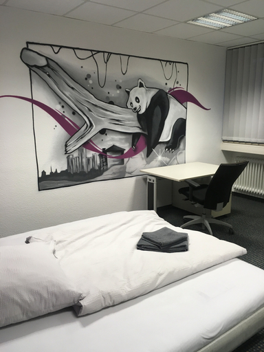 Bedroom 5, Hostel Hamm by Geronimo, Hamm