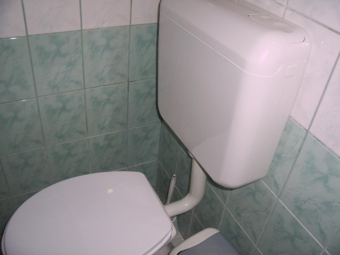 Bathroom, A & E Apartment Budapest, Budapesti