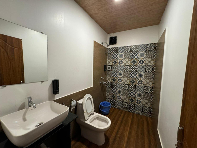 Bathroom 3, White Truffle, North Goa