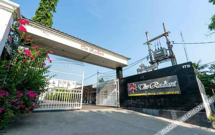 Exterior & Views, The Radiant Center Hotel, Tangerang Selatan