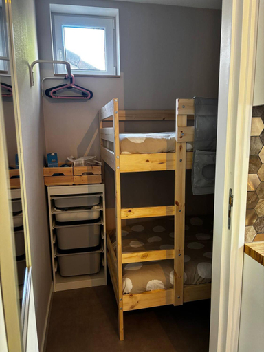 Others 2, Bed and Breakfast Heerenveen Centrum met Prive Sauna en Jacuzzi, Heerenveen