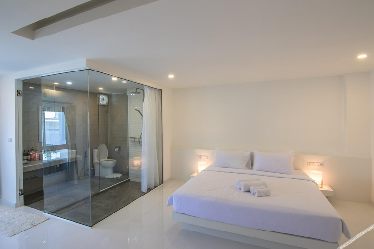 Bedroom 2, The White Hotel By Charoensri, Muang Udon Thani