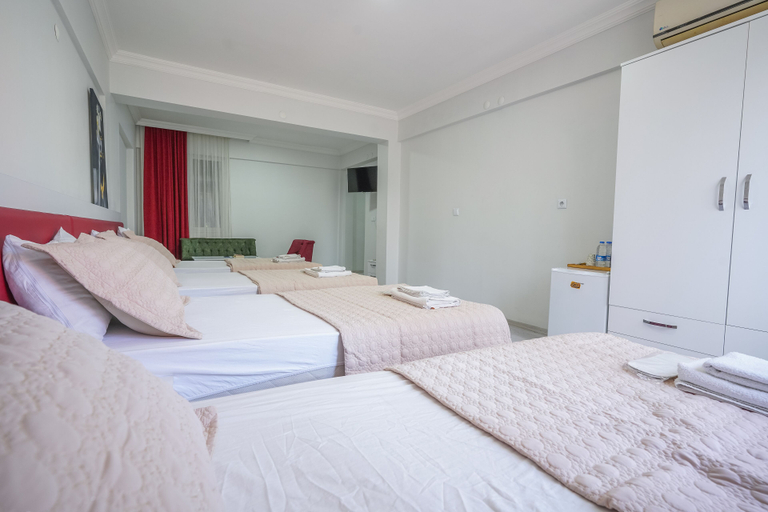 Bedroom 3, Yasam Otel, Buca