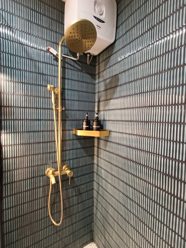 Bathroom 5, 2BR Bauhaus 707 W/Pool & Free Parking, Tangerang