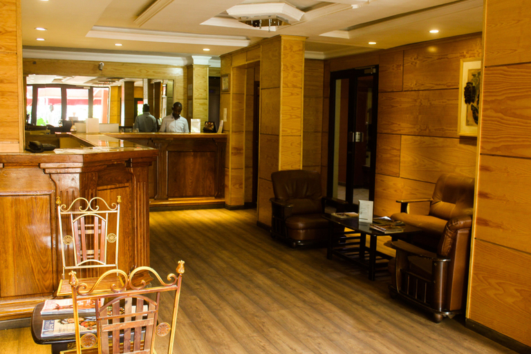 Others 3, Sacha Hotel, Conakry