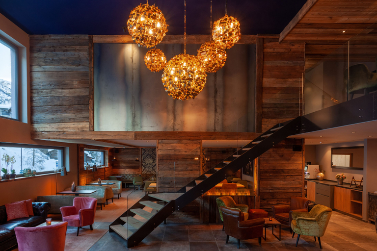Public Area, 22 Summits Boutique Hotel, Visp