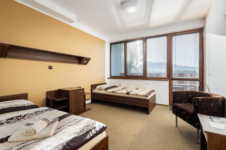 Bedroom 4, Marina Labe, Litoměřice