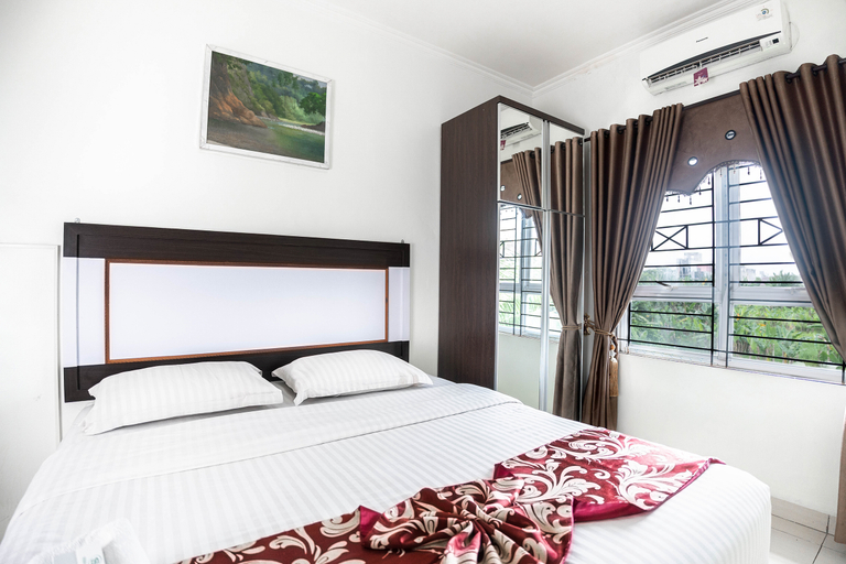 Bedroom 30