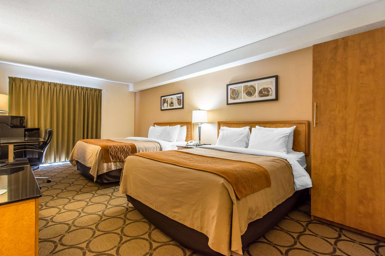 Bedroom 4, Comfort Inn Moncton Magnetic Hill, Westmorland