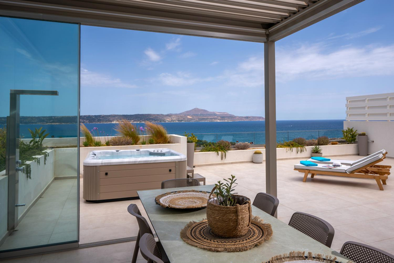 Hot tub 3, AmphiMatrion Luxury Residence, Crete