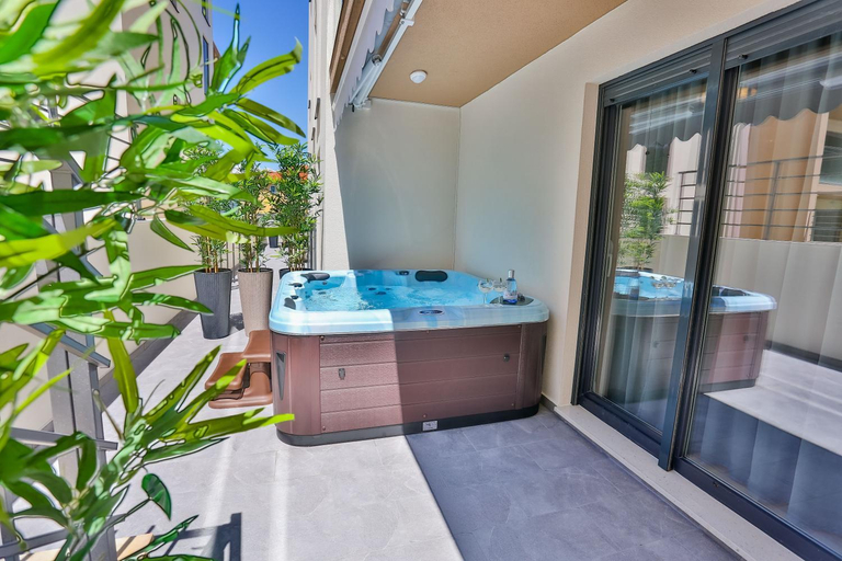 Bathroom 4, Luxury Urban Villa Apartments With Jacuzzi, Split