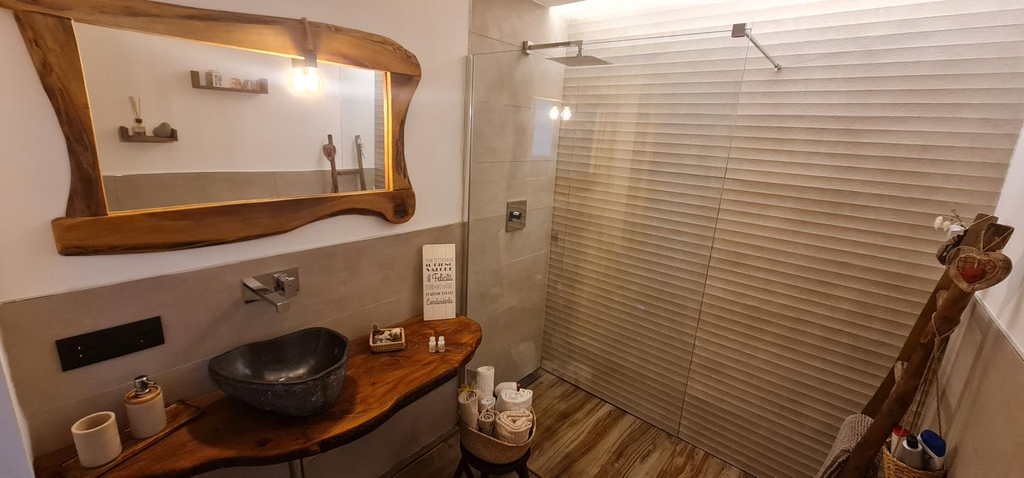 Bathroom 4, Holidayspad, Savona