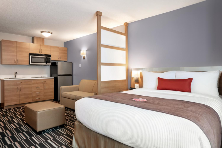 Bedroom 3, Microtel Inn and Suites by Wyndham Val d Or, Vallée-de-l'Or