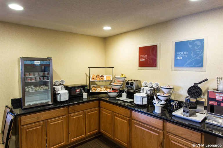 Food & Drinks 5, Quality Inn Pueblo North, Pueblo