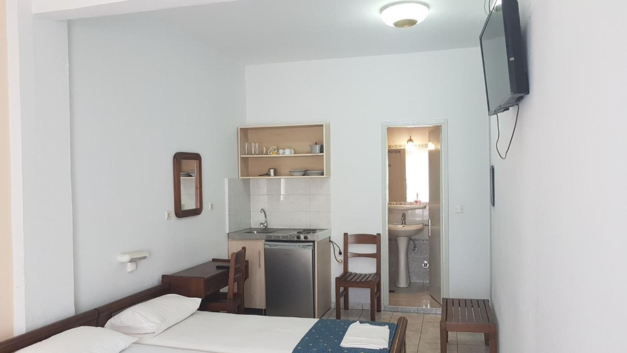 5, Rooms Iris, Central Macedonia