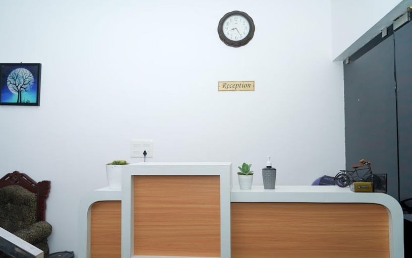 Others 5, Atmos Inn, Kozhikode
