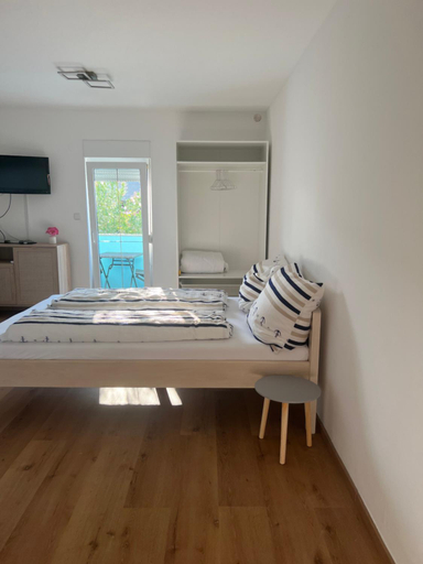 Others 3, Apartments Domic, Privlaka