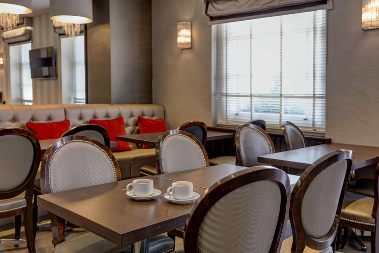 Food & Drinks 5, Best Western Buckingham Palace Rd, London