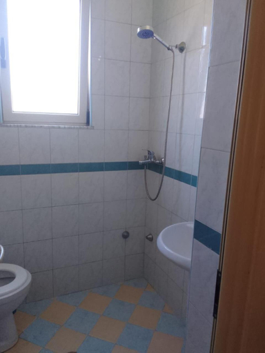 4, Villa Xhelalit large ensuite rooms, Durrësit