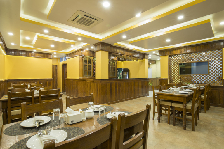 Food & Drinks 5, Hotel Lake Shore, Gandaki